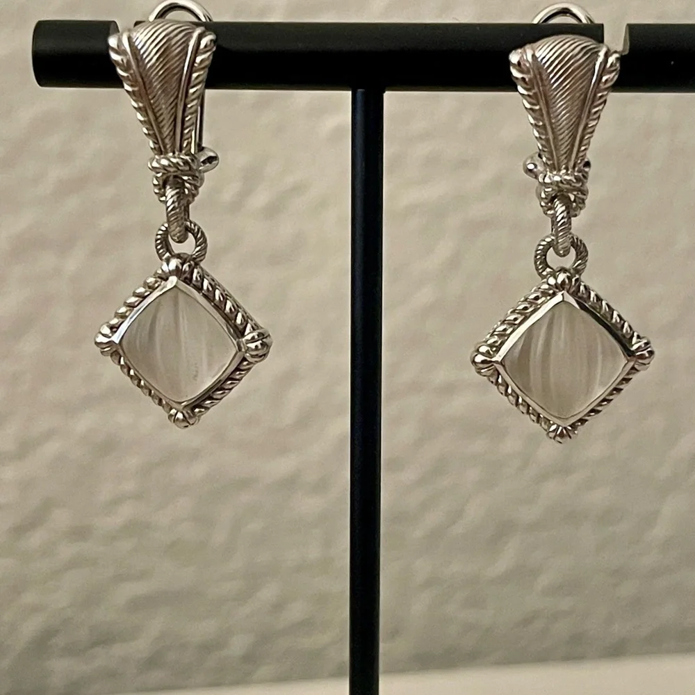Rare Judith Ripka Sterling Silver Sandblasted Glass Drop Earrings - Picture 3 of 9